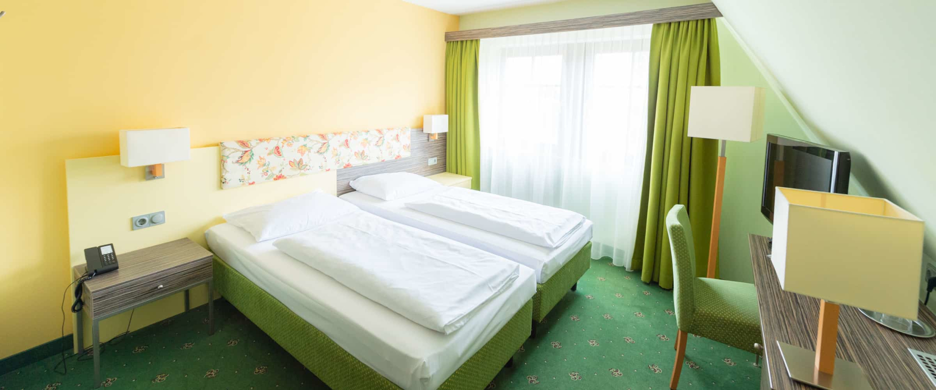 Superiorzimmer im Prinzhotel Rothenburg ob der Tauber – stilvolles Hotelzimmer für komfortable Übernachtung