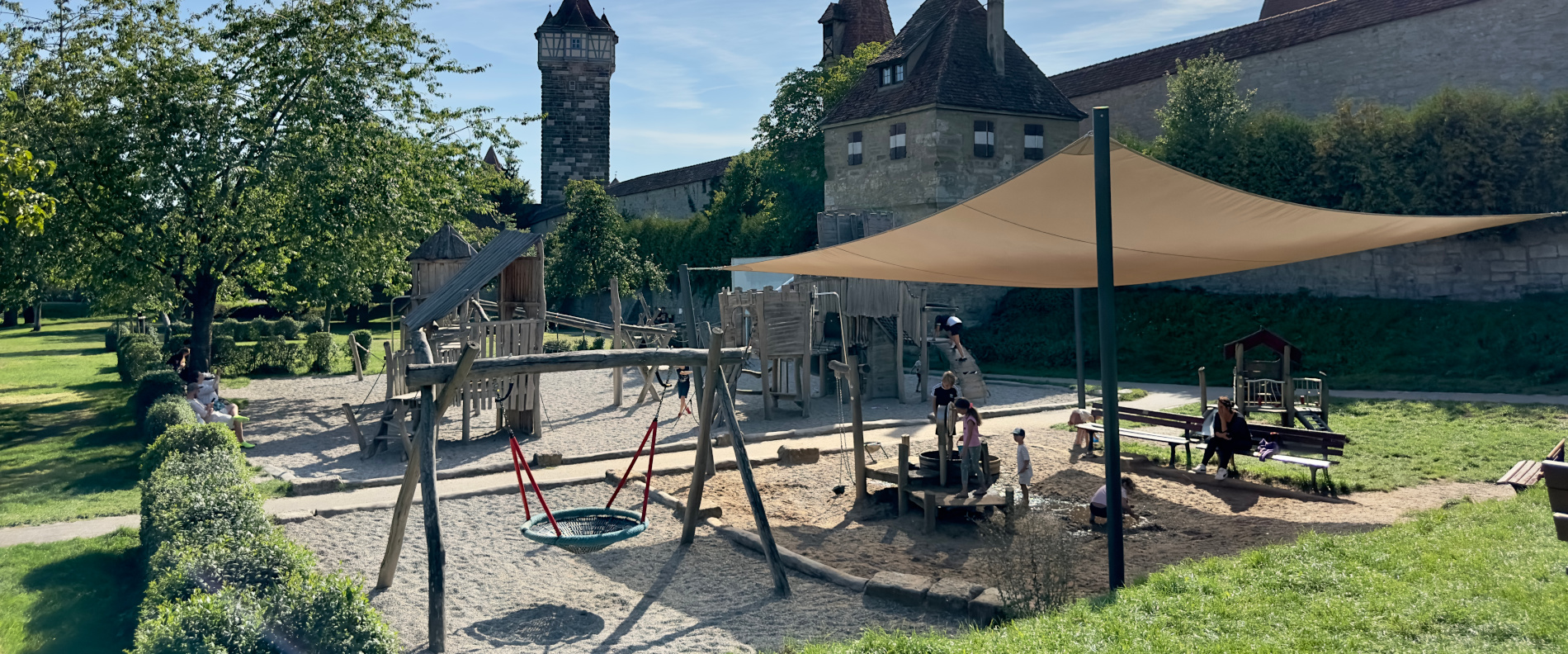 Spielplatz nahe dem Prinzhotel Rothenburg ob der Tauber &ndash; kinderfreundliche Umgebung f&uuml;r Familienurlaub