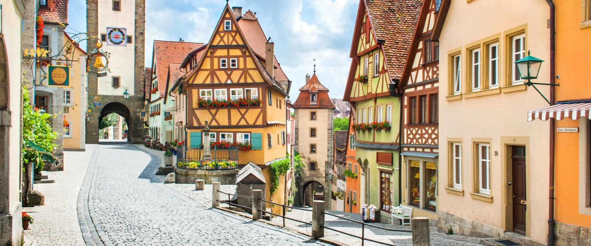 Romantische Arrangements im Prinzhotel Rothenburg ob der Tauber &ndash; historische Altstadt mit Fachwerkh&auml;usern